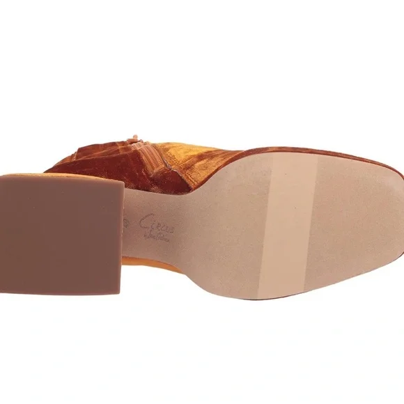 🔥 Circus by Sam Edelman “Mia” Velvet Platform Block Heel Booties 🔥 - Picture 4 of 13